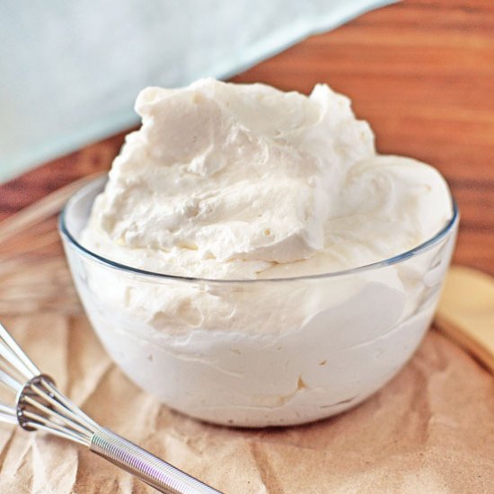 Whipped Sour Cream Chantilly Icing