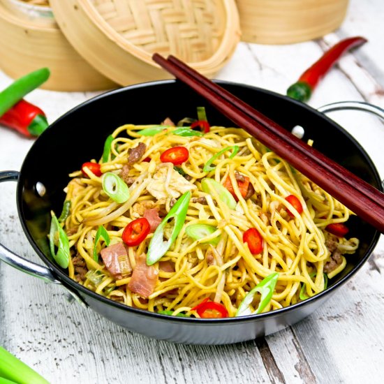 Stir-fried noodles