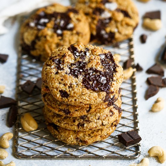 Paleo Chocolate Chip Cookies