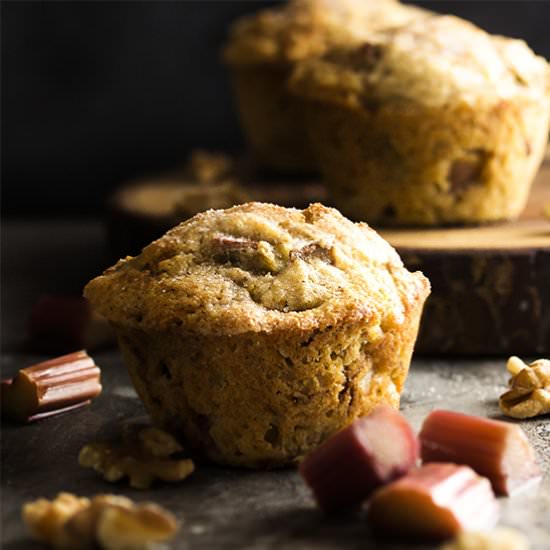 Rhubarb Cinnamon Walnut Muffins