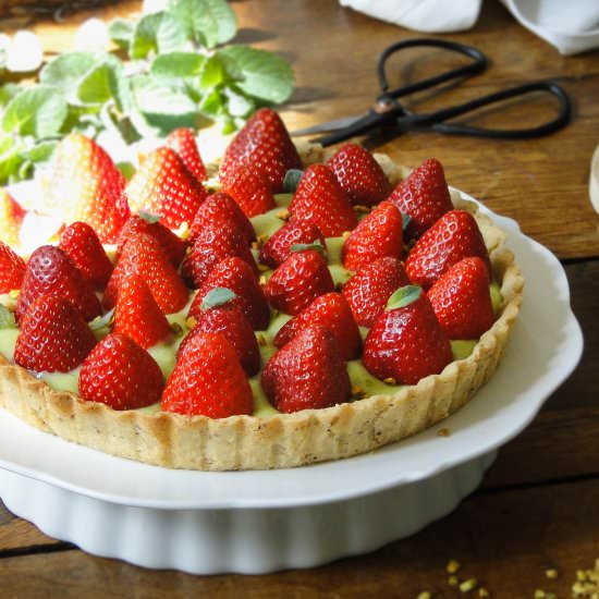 strawberry pistachio tart