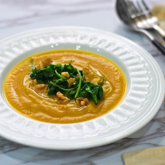 Curried Pumpkin Soup