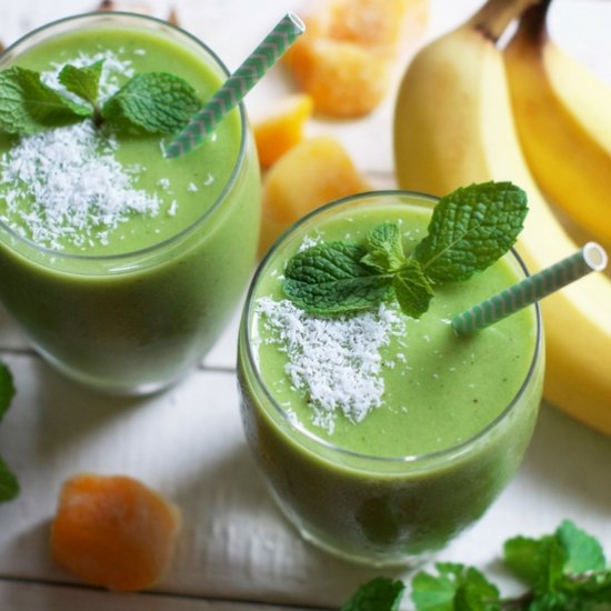 Refreshing Mango Mint Smoothie