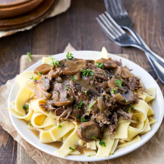 Slow Cooker Beef w Mushroom Gravy