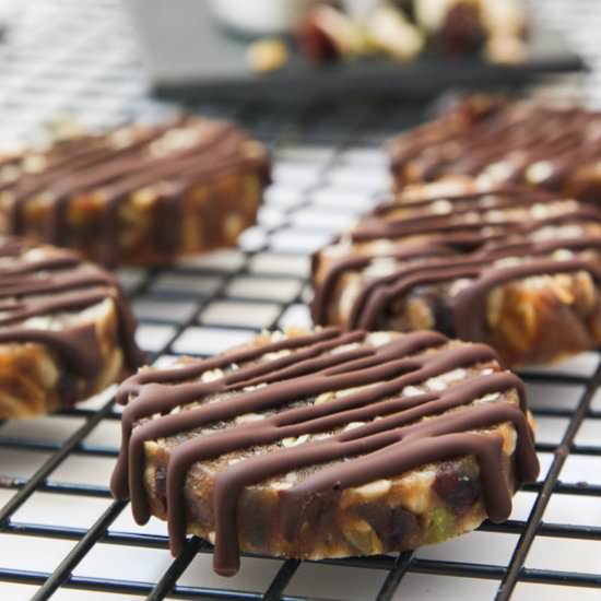 No-Bake Chocolate Date Cookies