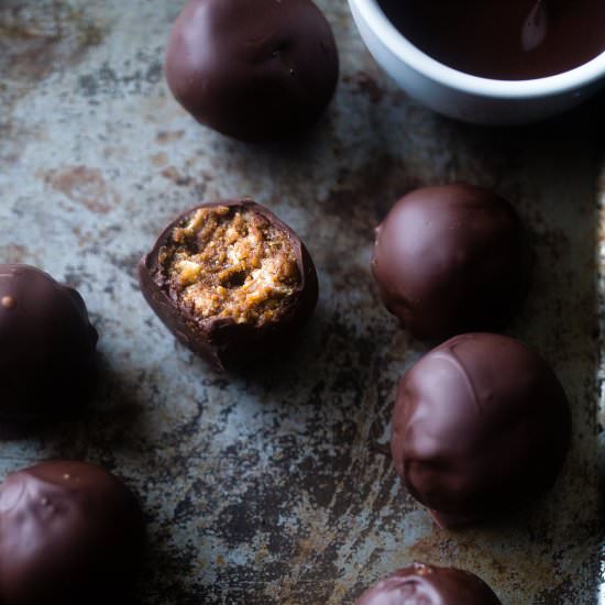 No Bake Almond Butter Bites