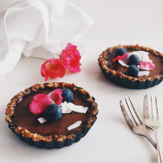 Cacao ganache tarts