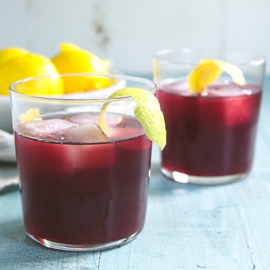 tinto de verano (red wine cocktail)