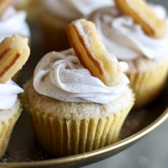 Churro Cupcakes