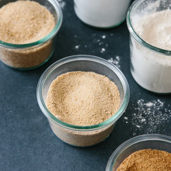 How to Make Powdered Sugar