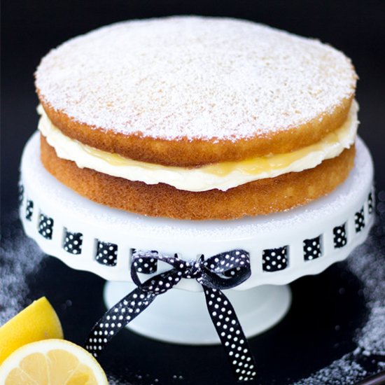 Best Ever Easy Lemon Cake