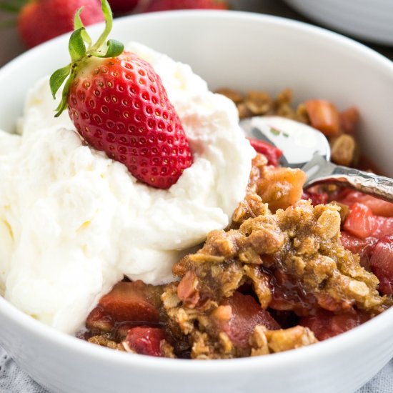 Strawberry Rhubarb Crisp