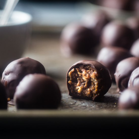 Crispy Almond Chocolate Bites