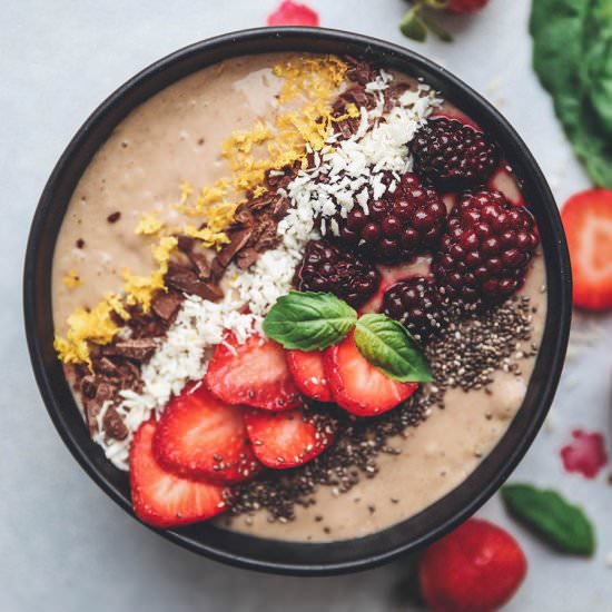 Strawberry Basil Smoothie Bowl