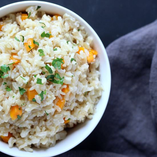 Garlicky Carrot Brown Rice