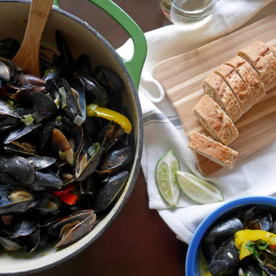 Coconut Curry Mussels