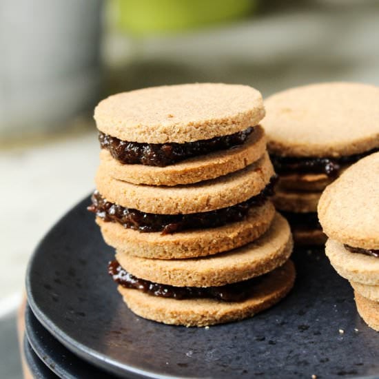 Paleo Sandwich Cookies