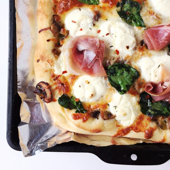 Ricotta & Prosciutto Pizza