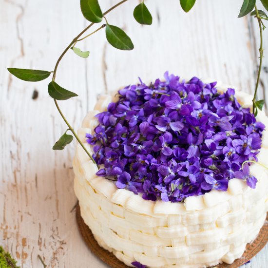 Violets Basket Torte