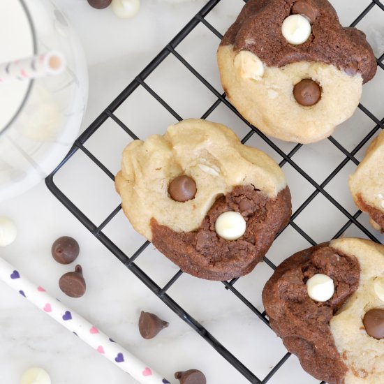 yin-yang chocolate chip cookies