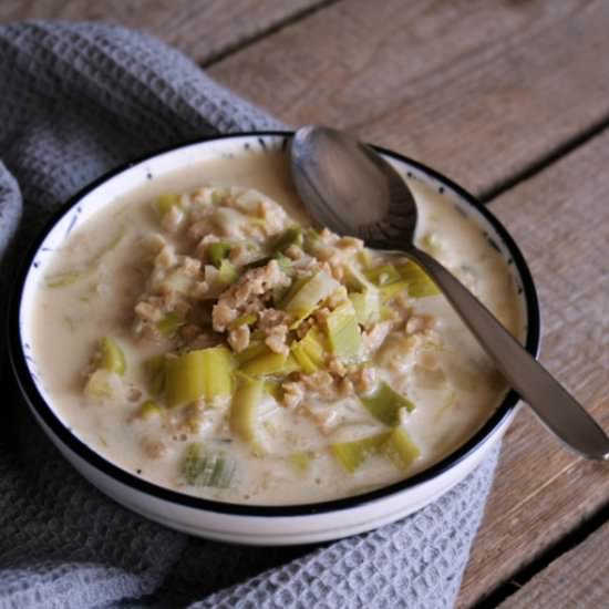 Vegan Cheesy Leek Soup