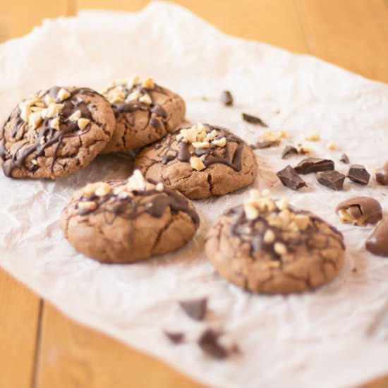 Peanut, Chocolate & Caramel Cookies