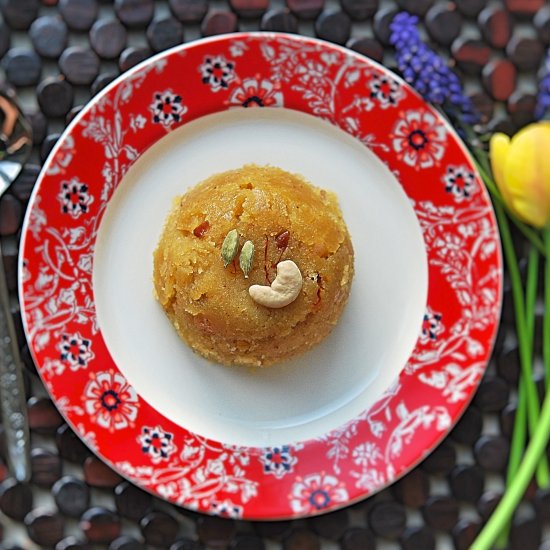 Sooji Halwa – Semolina Pudding