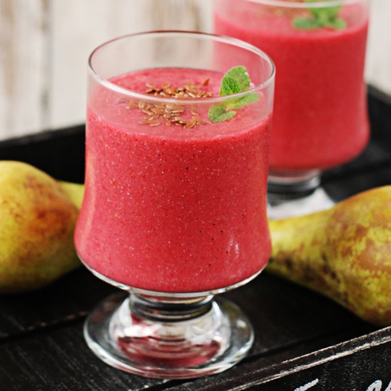 Raspberry-Pear Smoothie