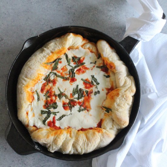 Skillet Margherita Pizza