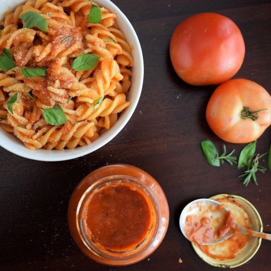 The BEST pasta sauce