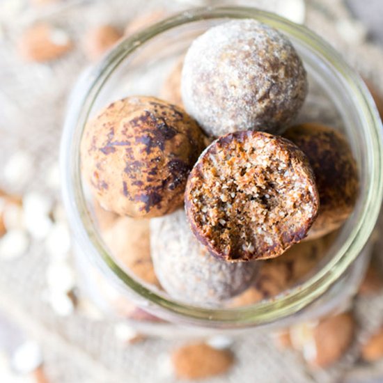 Oat Carob Energy Bites