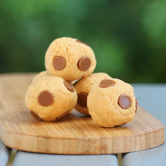 No Bake Cookie Dough Protein Balls