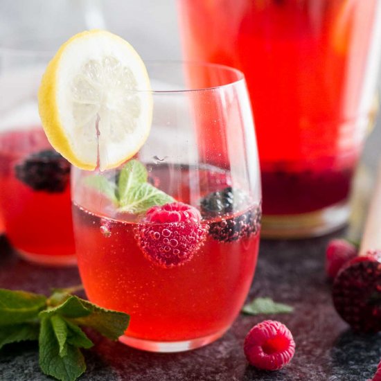 Homemade Raspberry Lemonade