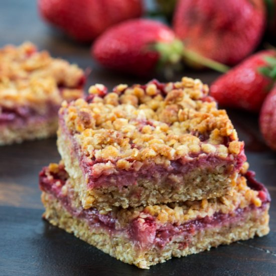 Strawberry Oat Crumble Bars