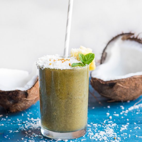 Pineapple Coconut Acai Smoothie