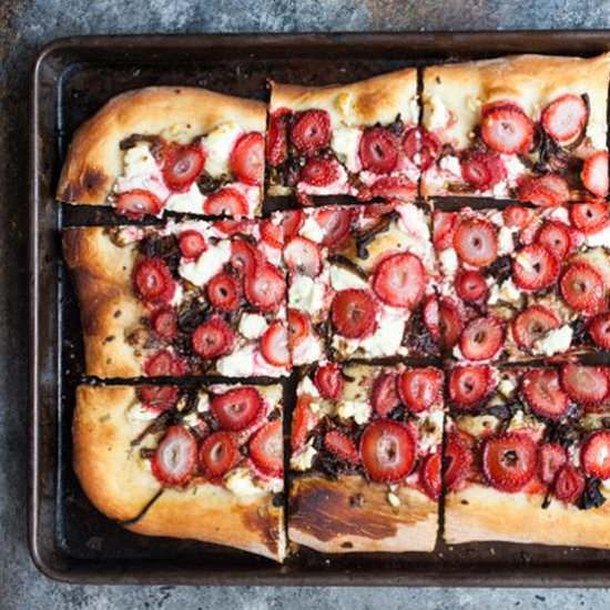 Roasted Strawberry Pizza