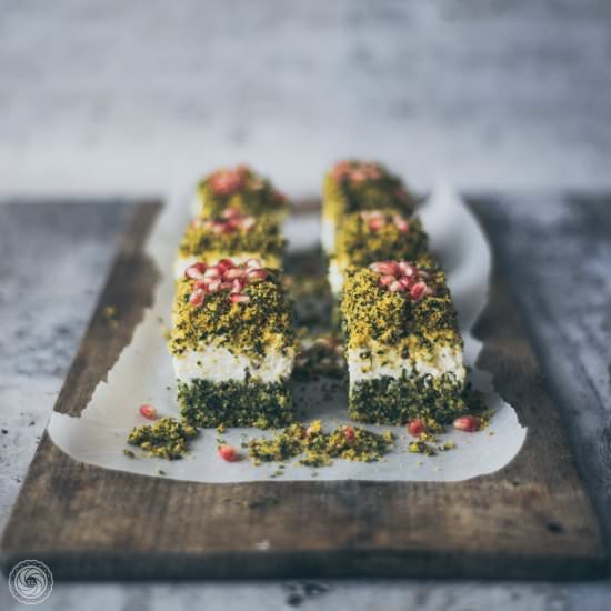 Moss cake