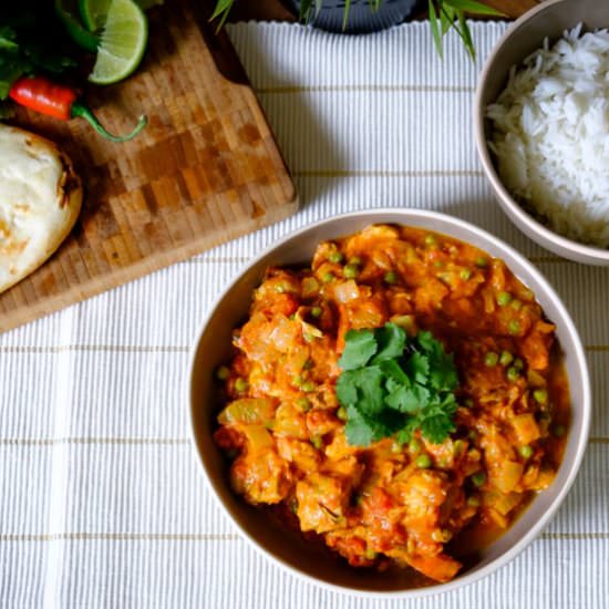 Chicken curry with peas