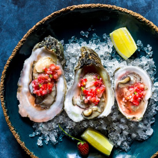 Oysters With Strawberry Mignonette