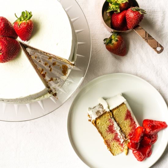 strawberry poke cake