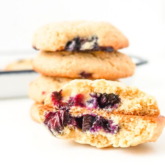 Blueberry and Cream Cookies