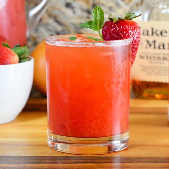 Strawberry Grapefruit Whiskey Tea