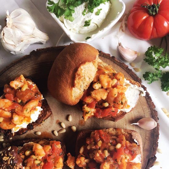 Bruschetta with Spicy Prawns