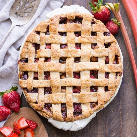 Paleo Strawberry Rhubarb Pie