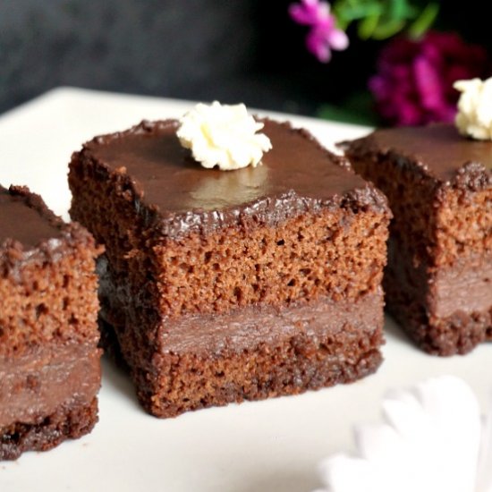 Chocolate Cake with Nutella Filling