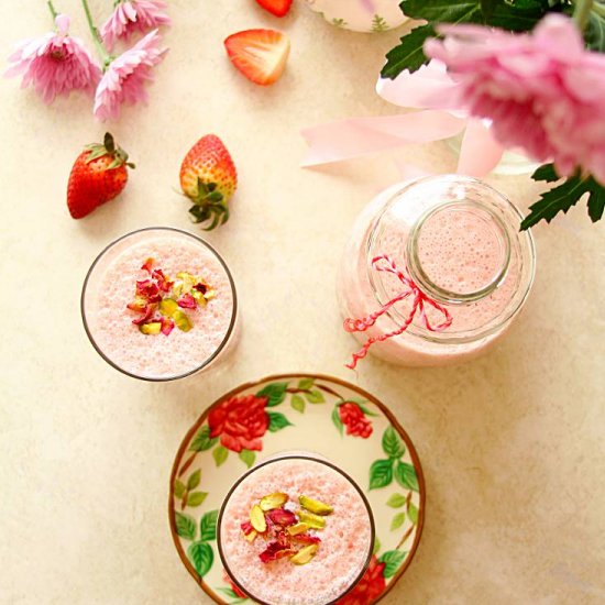 STRAWBERRY & ROSE LASSI