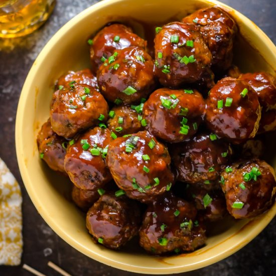 Slow Cooker Bacon Whiskey Meatballs