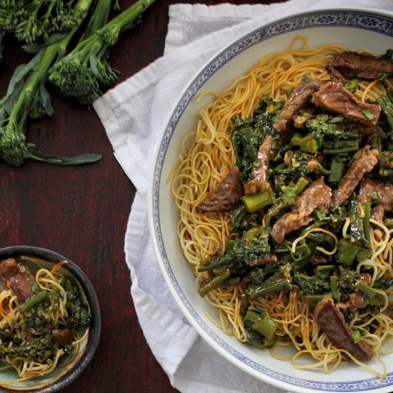 Beef & Broccoli Pan Fried Noodles