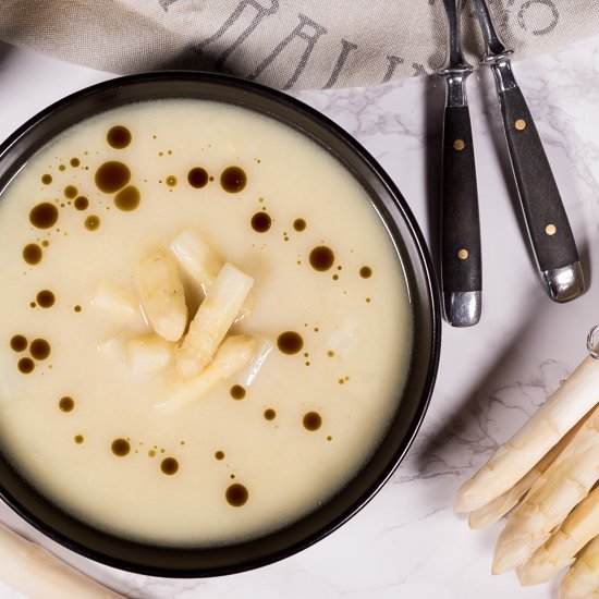 Cream of White Asparagus Soup