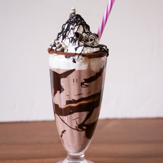 Cinnamon Chocolate Milkshake